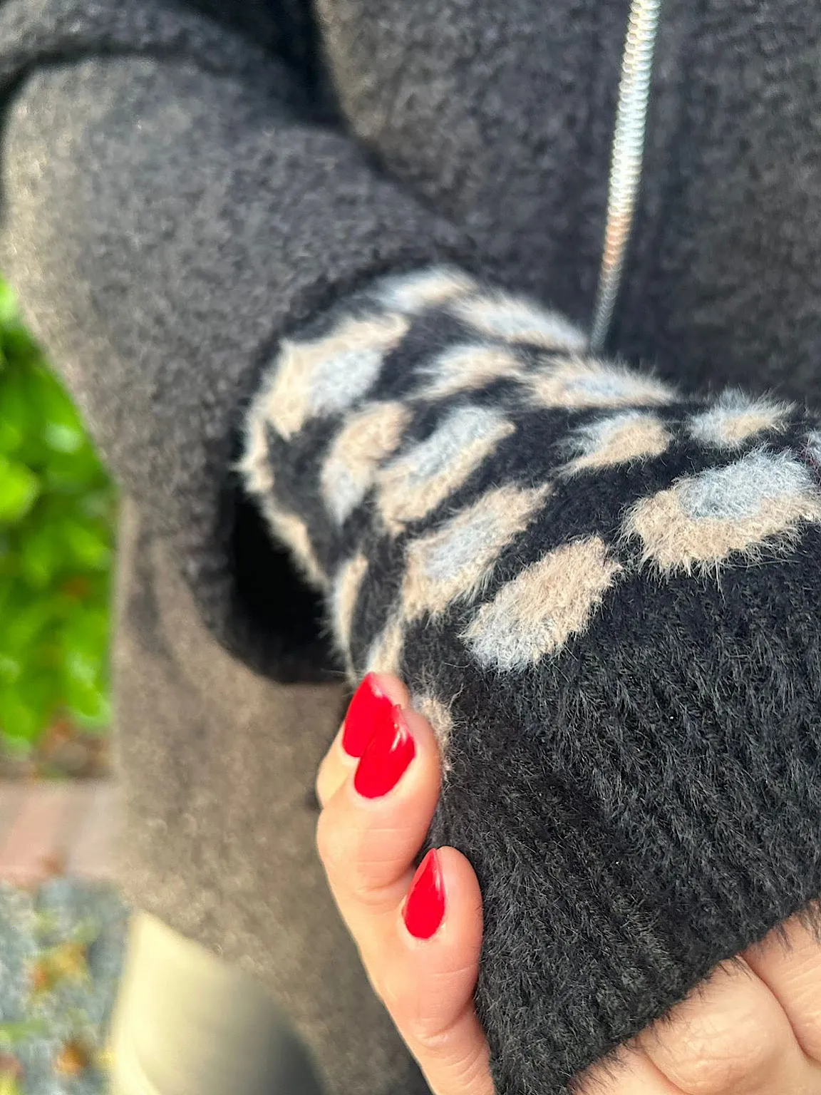 Black Leopard Print Fingerless Gloves