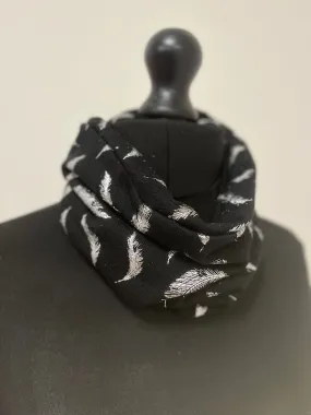 Feather Print Snood