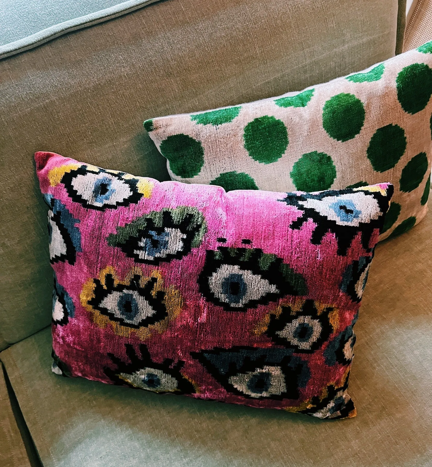 Les Ottomans Pink Eye Cushion