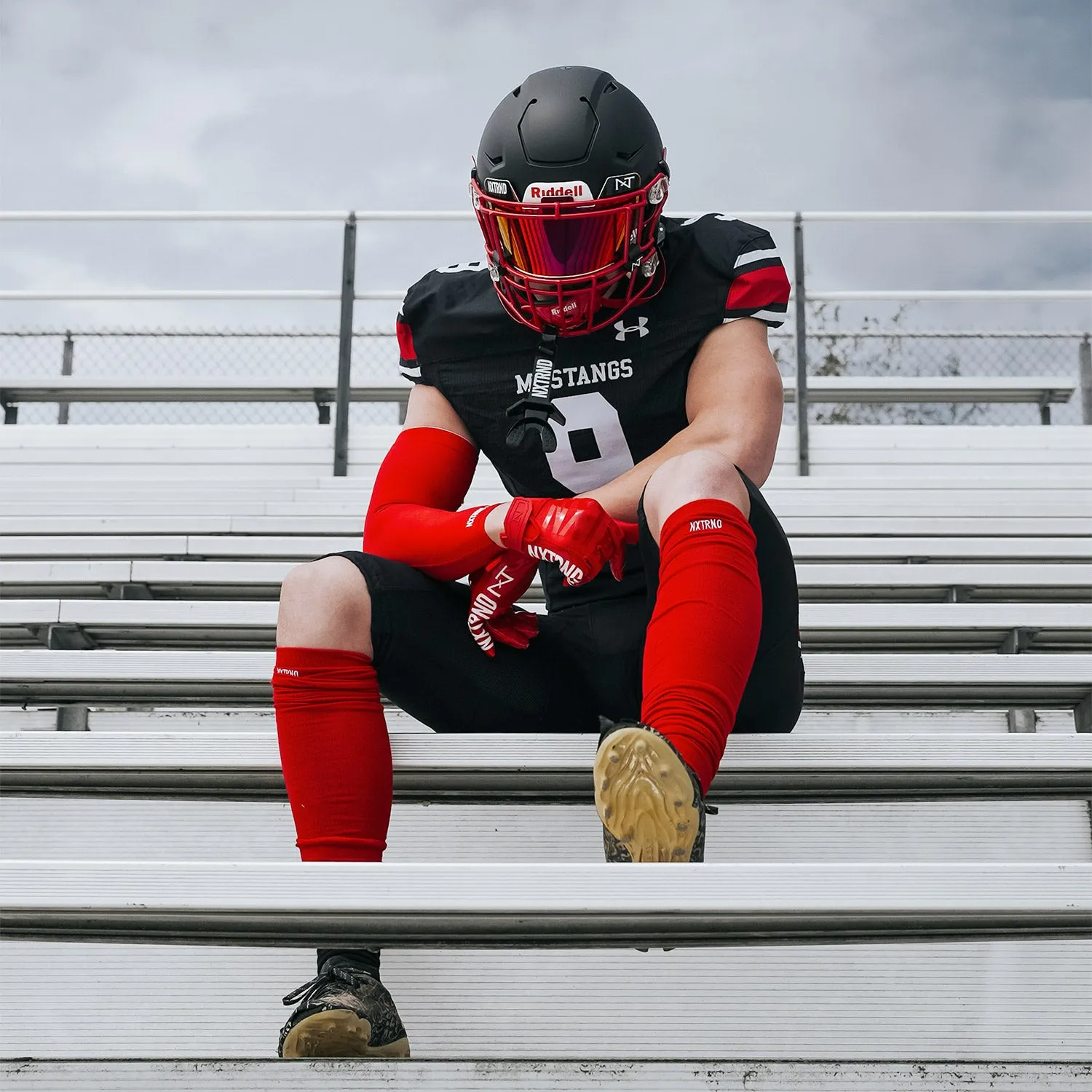 NXTRND G1 Football Gloves Red