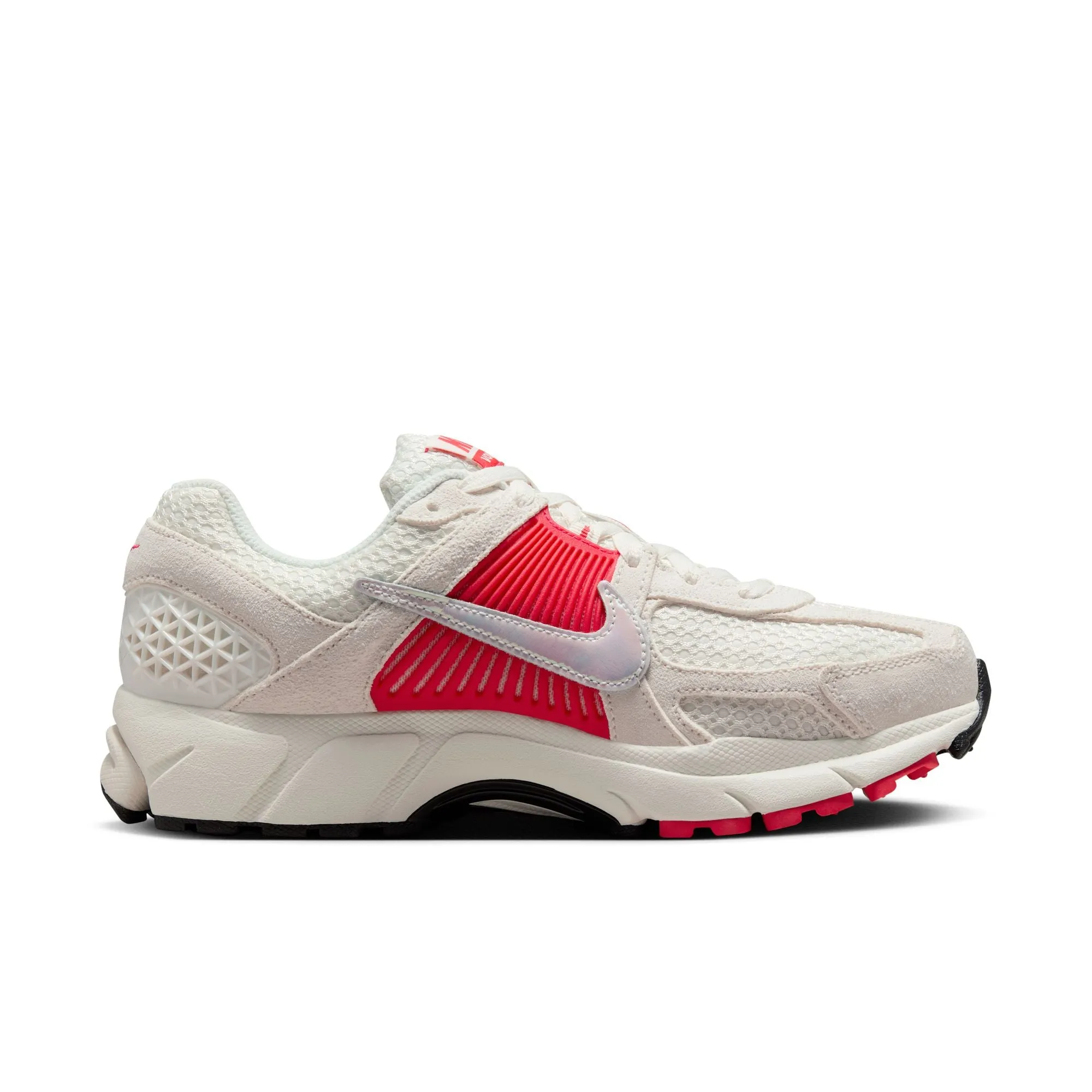 WMNS Nike Zoom Vomero 5 (Sail/Multi-Color/Siren Red)