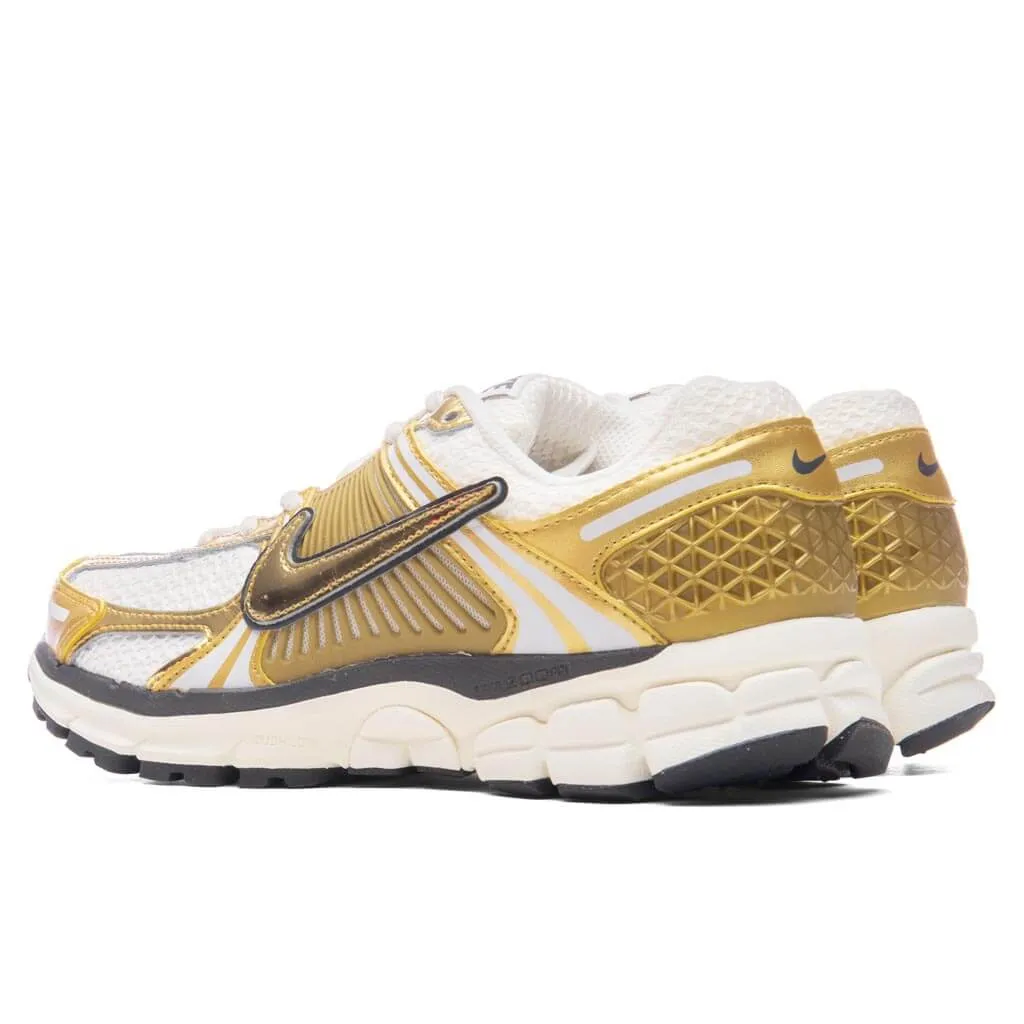 Women's Zoom Vomero 5 - Photon Dust/Metallic Gold/Gridiron